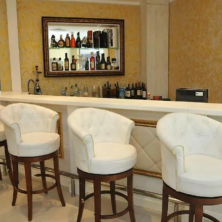 Hotel Mida 3*